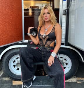 Millennial Magazine-Best OnlyFans Girls- Belle Thorn