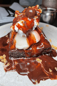 Millennial Magazine - Travel - Food and Drink - PLANTA Cocina Chocolate Brownie
