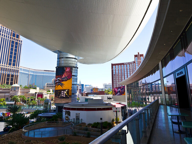 fashion-show-mall-las-vegas-events-worth-attending-millennial-magazine