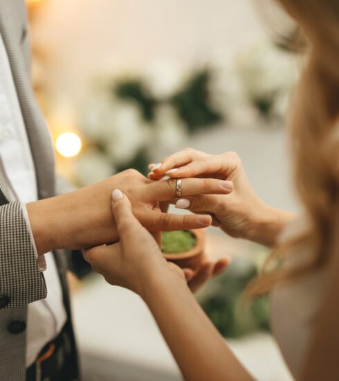 Millennial Magazine - Weddings - Gold Wedding Band