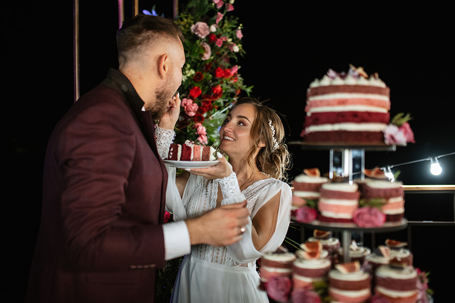 Millennial Magazine- Homelife- Weddings- wedding cake first bite