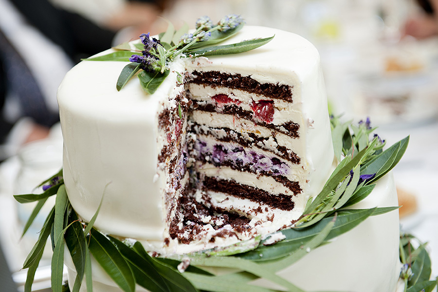 Millennial Magazine- Homelife- Weddings- wedding cake layers