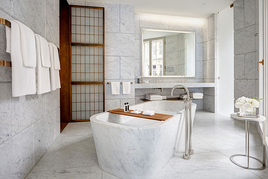 Millennial Magazine - Hotels - Hotel Cafe Royal Grand Regent Suite Bathroom