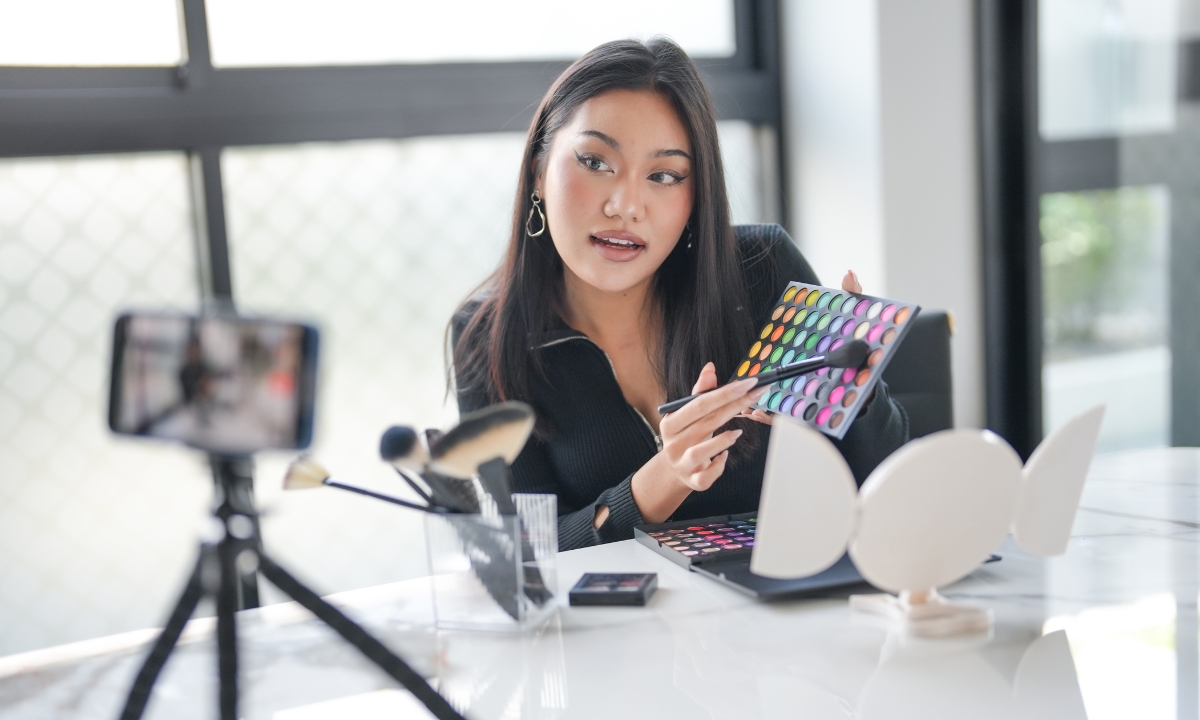 Millennial Magazine - Weddings - Makeup Artists - Eyeshadow Palette