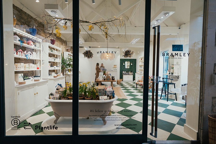 Millennial Magazine - Travel Guide - Bath UK Helena Baes Bramley