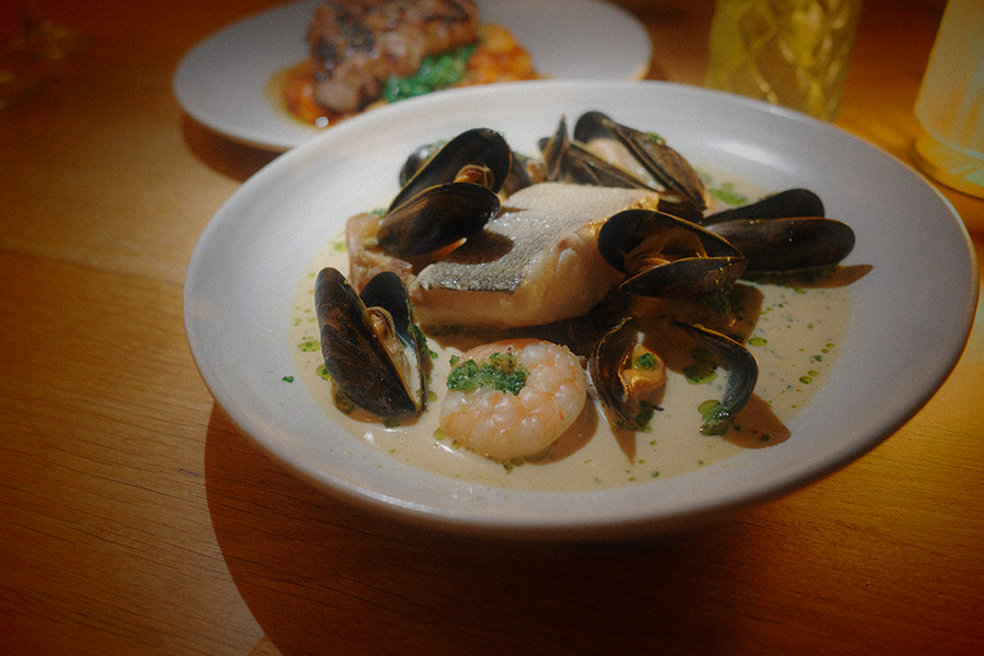 Millennial Magazine - Travel Guide - Visiting Bristol UK Lido Restaurant Seafood